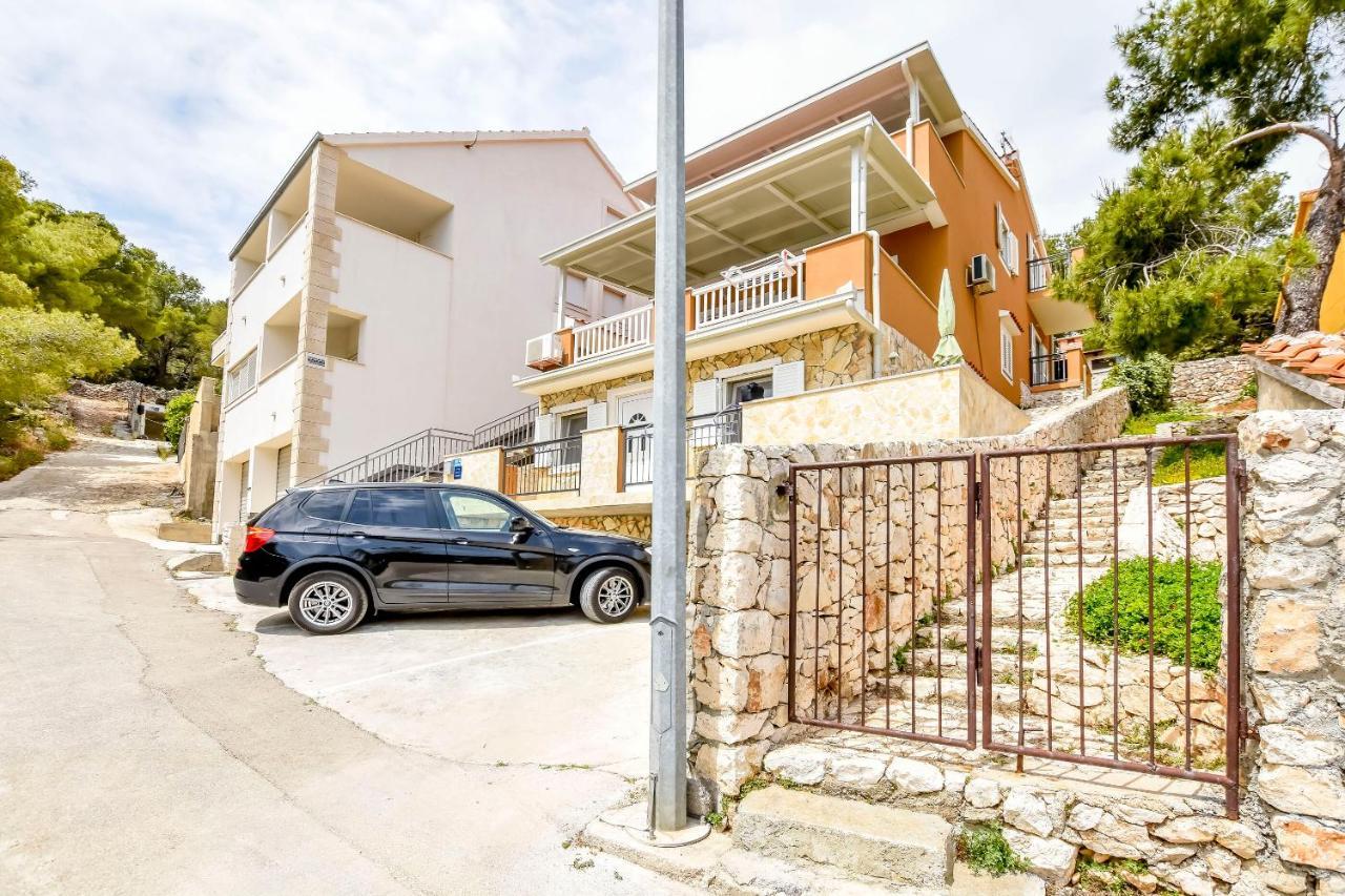 Apartments Ive I Maja Ražanj Esterno foto