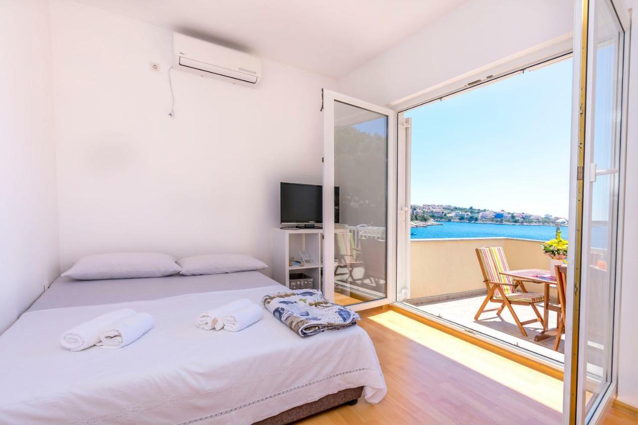 Apartments Ive I Maja Ražanj Esterno foto